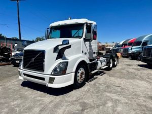 Semi Trucks For Sale by Banks, How to Get Lowest Price?